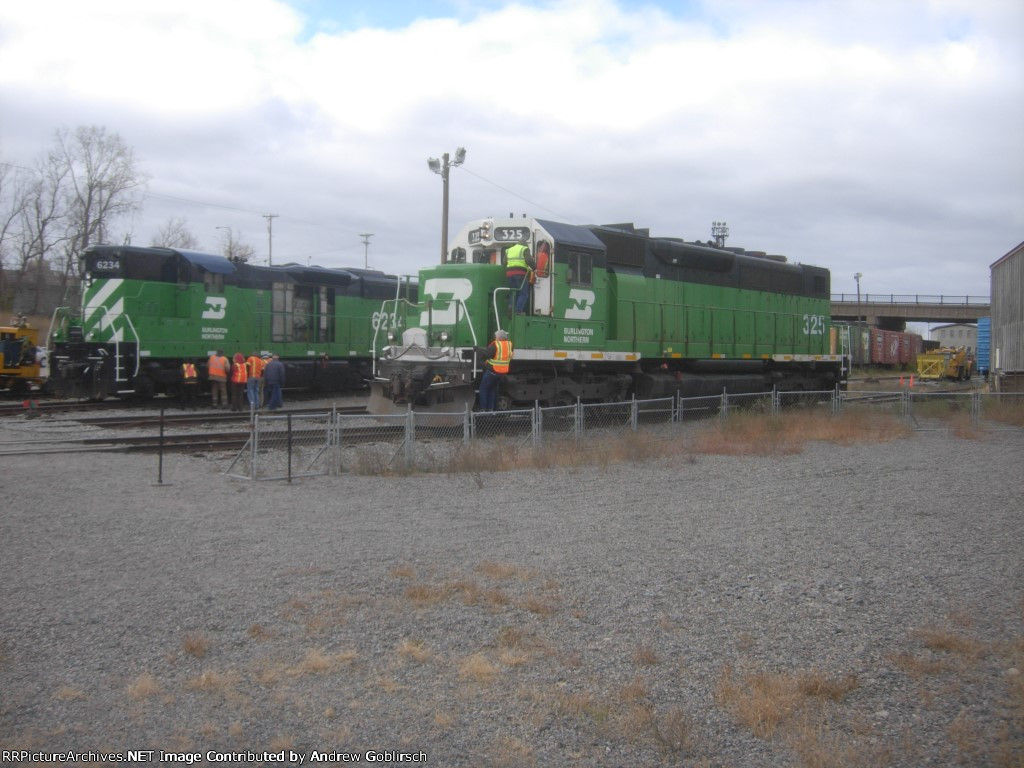 BN 325, 6234 + 6 Boxcars